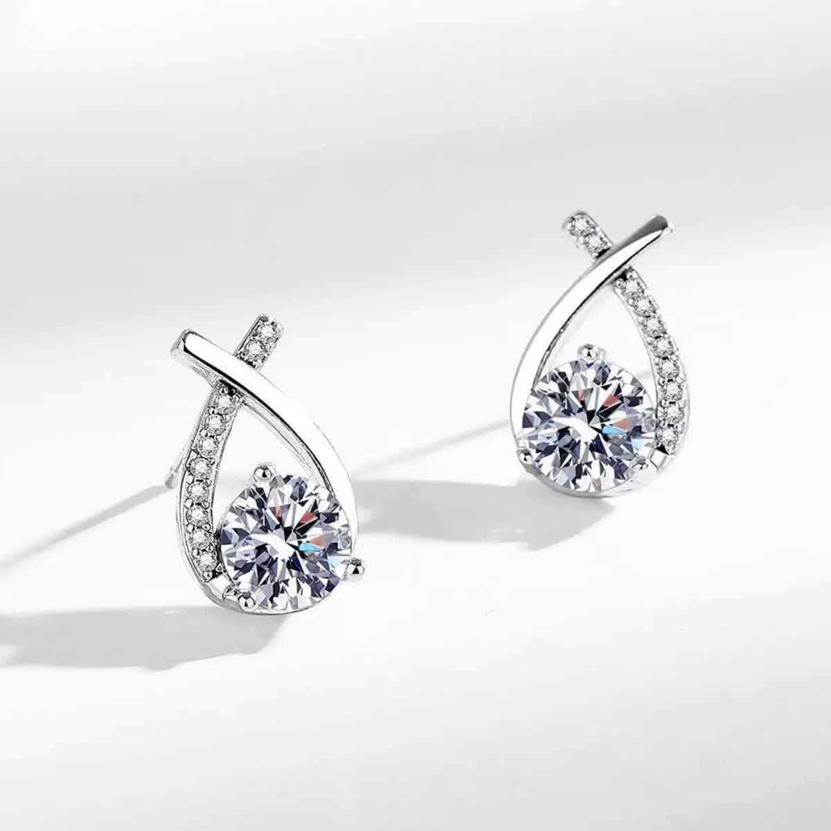 1 Carat 925 Sterling Silver Moissanite Earrings - NORIVE