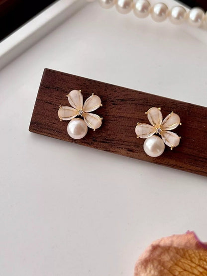 Floral Pearl Stud Earrings - NORIVE