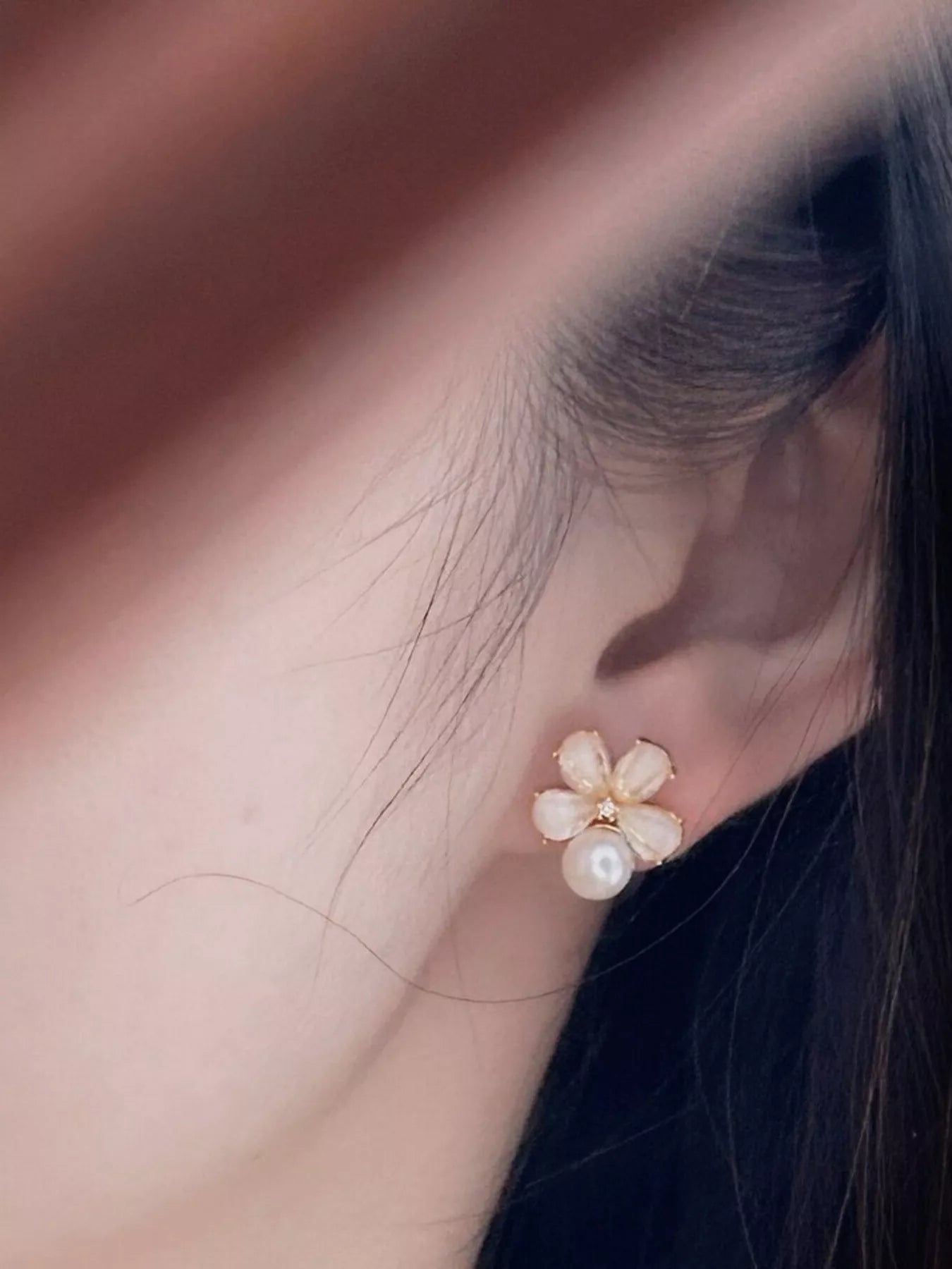 Floral Pearl Stud Earrings - NORIVE