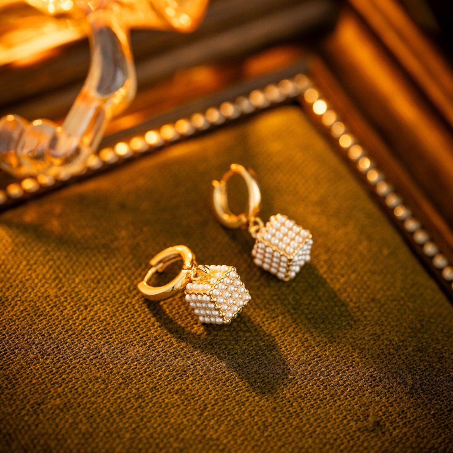 Micro-Inlaid Pearl Cube Hoop Earrings | 18K Gold Geometric Drop Earrings | Elegant Pearl Cluster Ear Clips - NORIVE