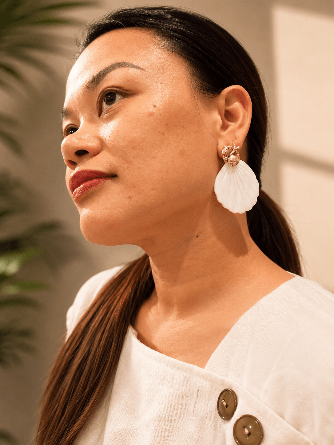 Solea Shell Earrings - Coastal Chic Gold Statement Jewelry | NORIVE - NORIVE