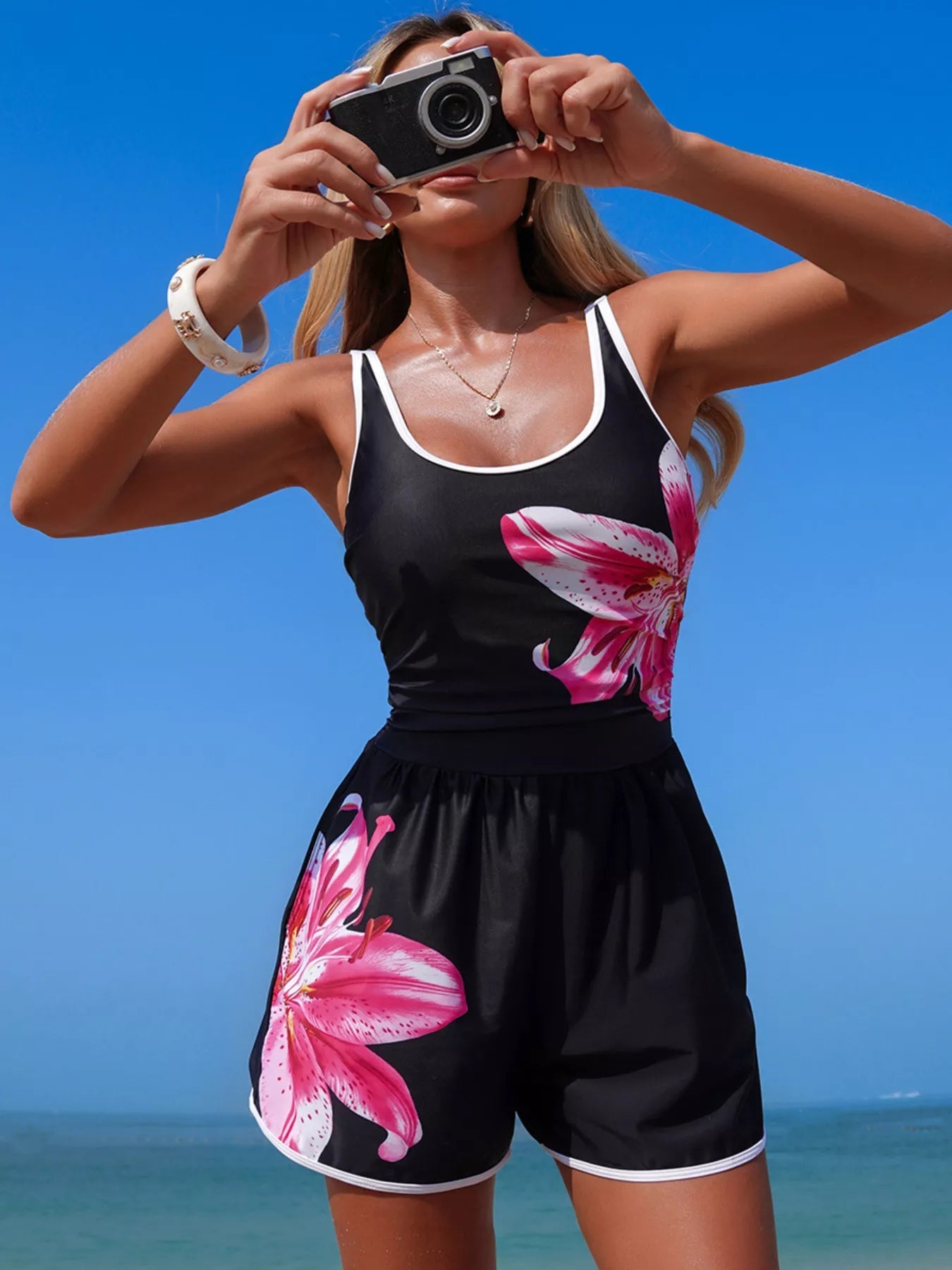 The Riviera Contrast Scoop One - Piece - NORIVE