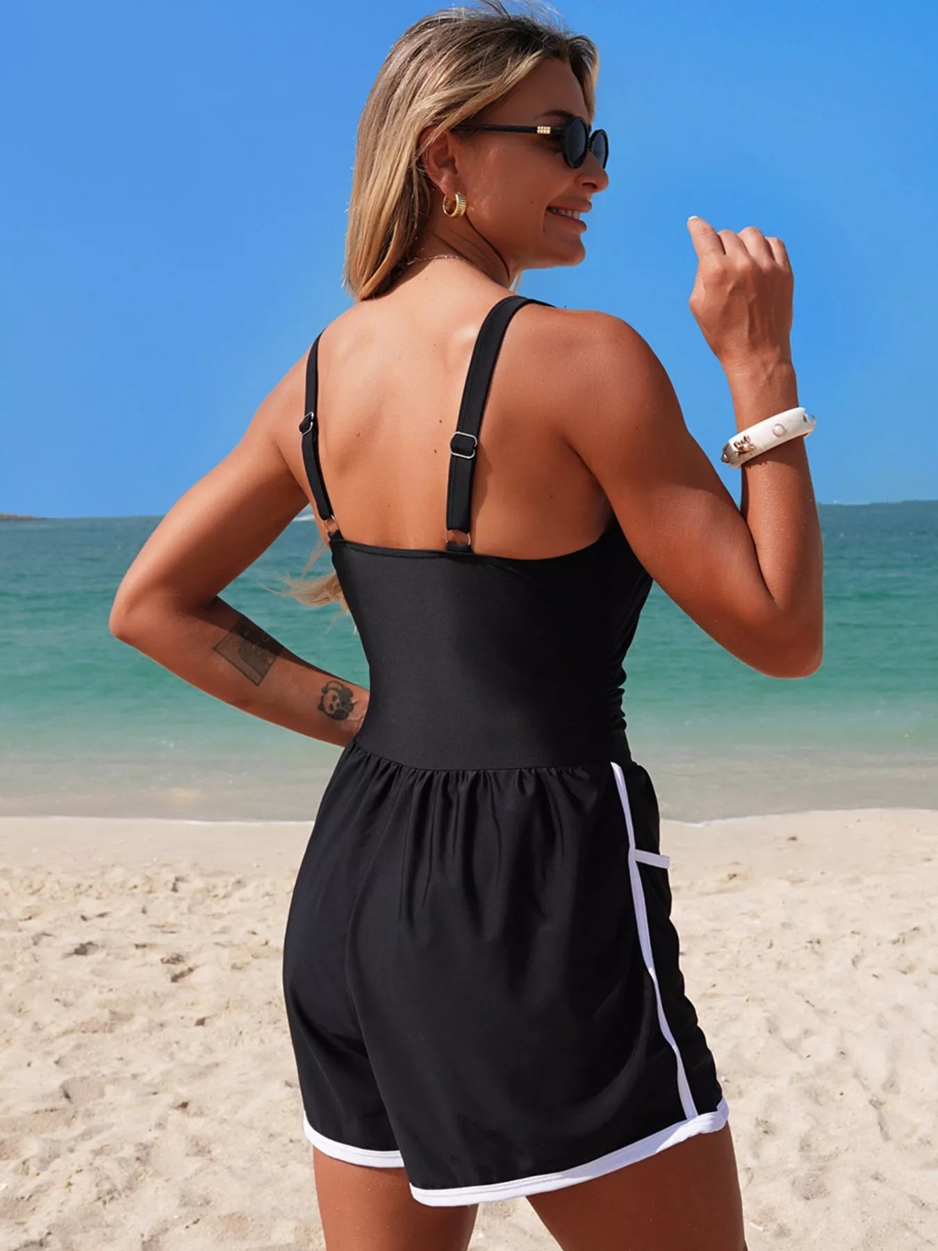 The Riviera Contrast Scoop One - Piece - NORIVE